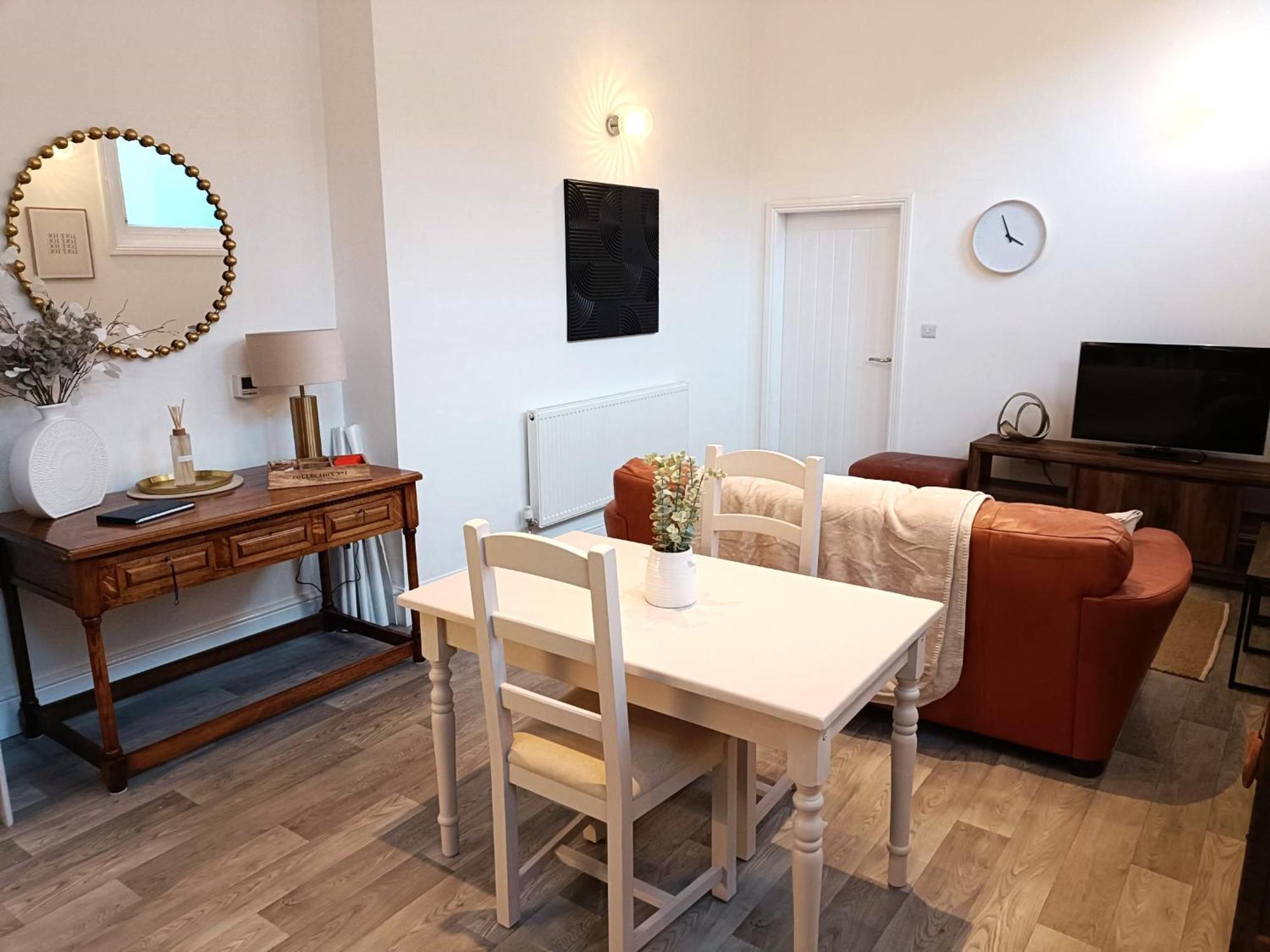 Whitchurch High Street Hideaway Ngoại thất bức ảnh